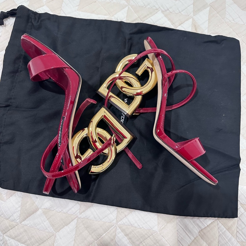Dolce gabbana 38 like new